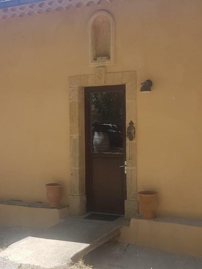 Gite de Mougeres Caux Exterior foto