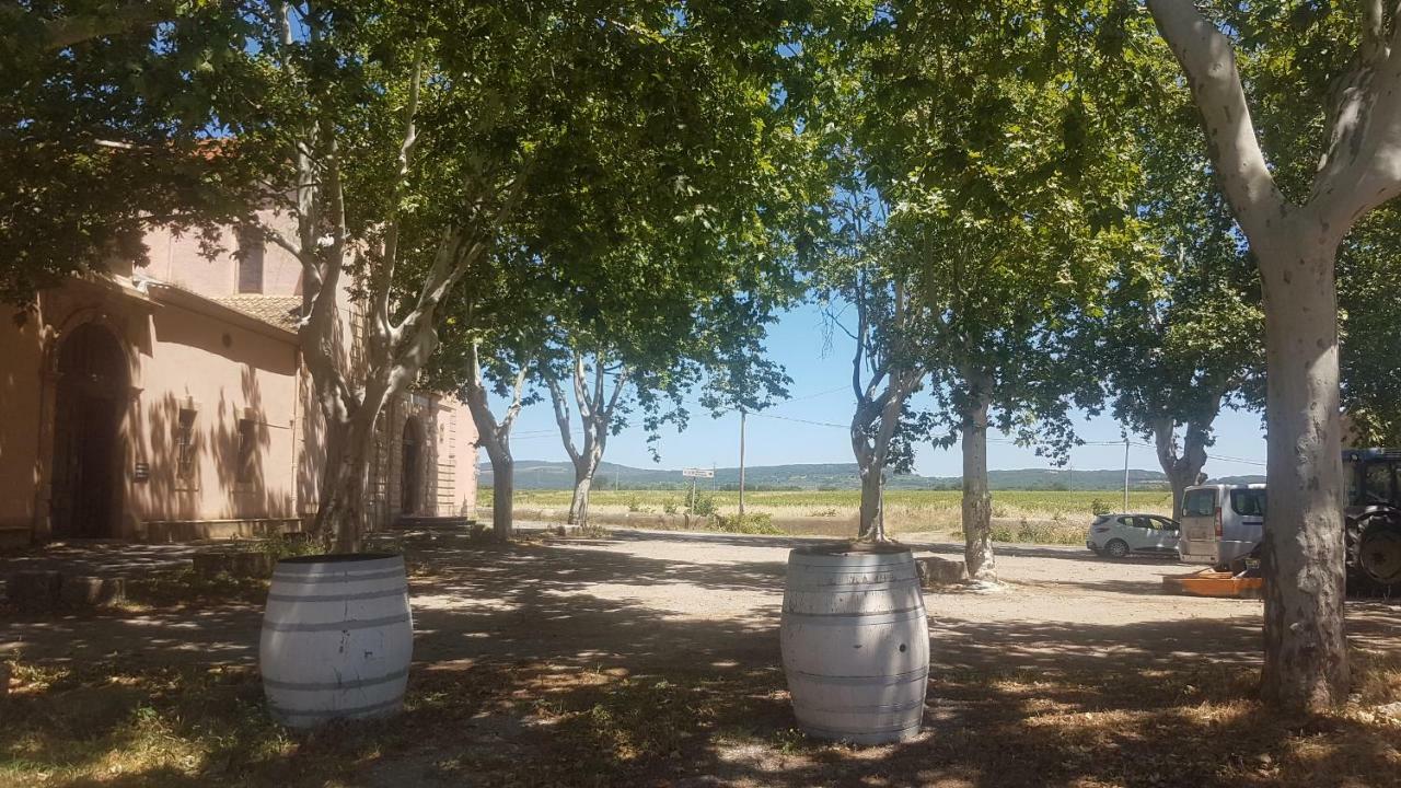 Gite de Mougeres Caux Exterior foto